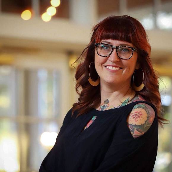 Meet your Posher, Renée - Picture 1 of 1